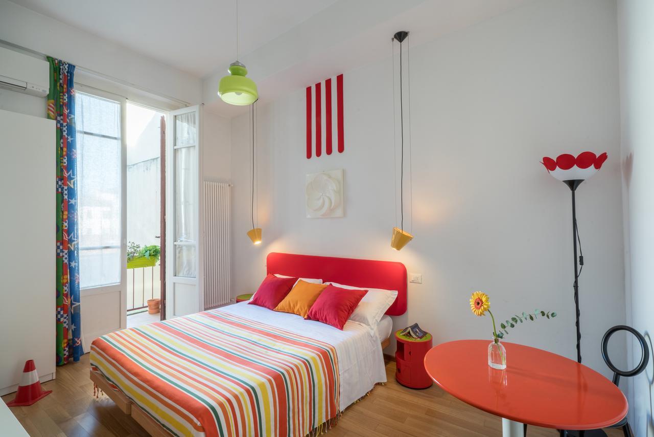 Bed & Breakfast Zip . Design In